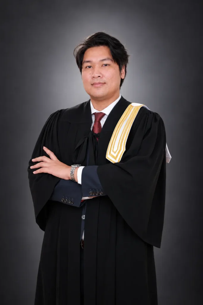 ทนายพีซ นายทัดพงศ์ ตรงศูนย์